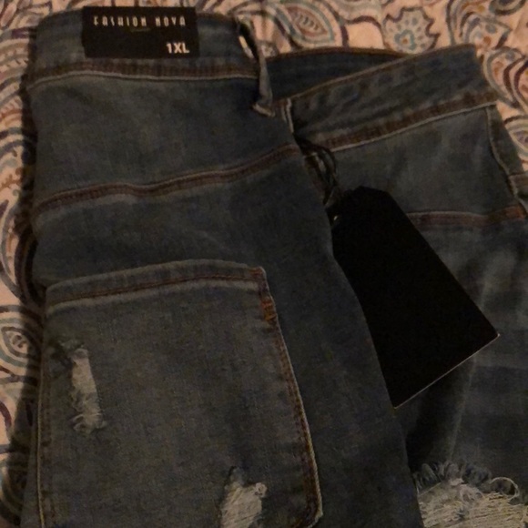 Jeans - Picture 2 of 2